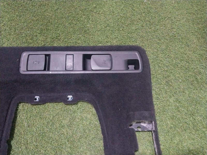 Обшивка багажника