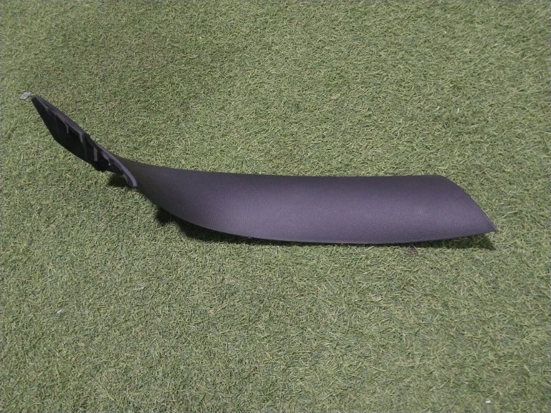 Обшивка крышки багажника