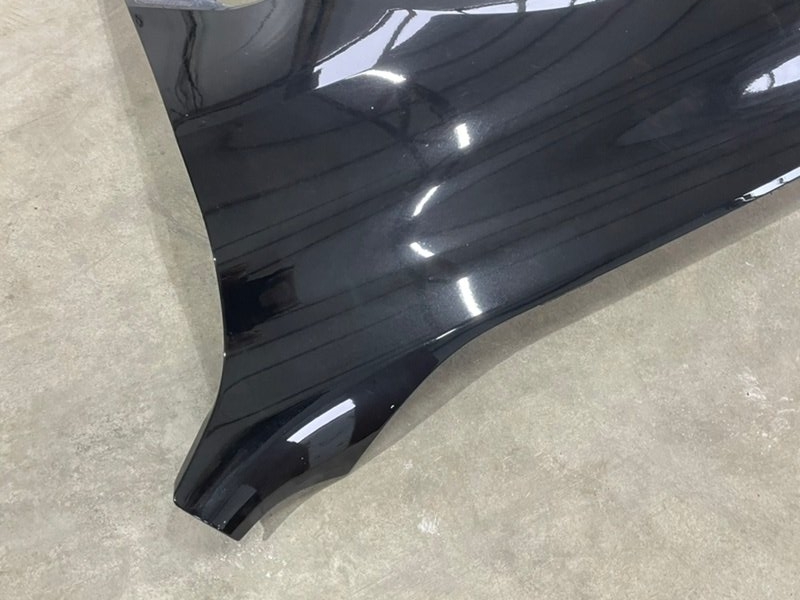 Крыло переднее левое