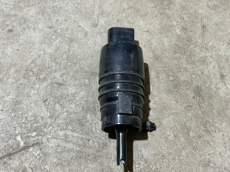 Насос омывателя фар