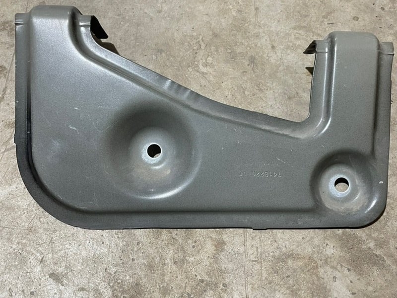 Кронштейн крепления крыла