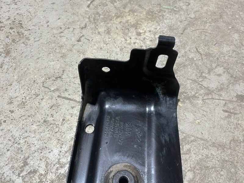 Кронштейн радиатора