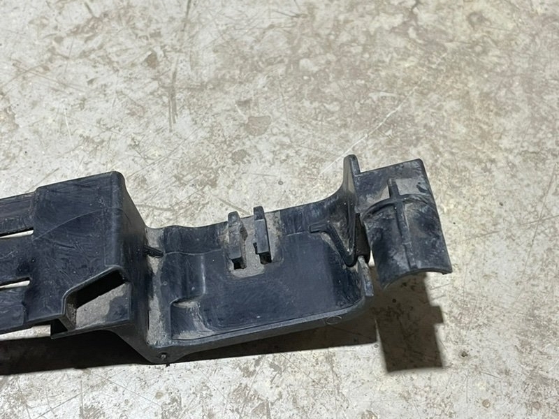 Кронштейн крепежный вспомогательный (разного назначения)