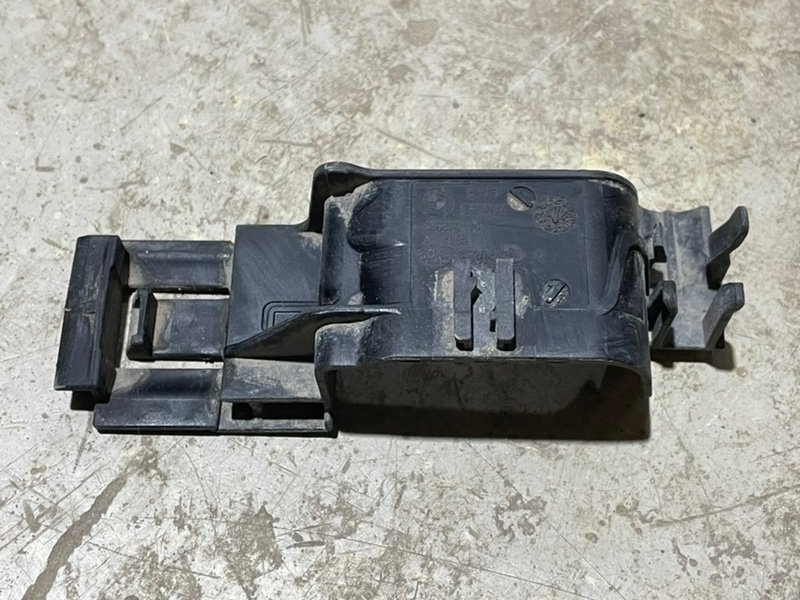 Кронштейн крепежный вспомогательный (разного назначения)