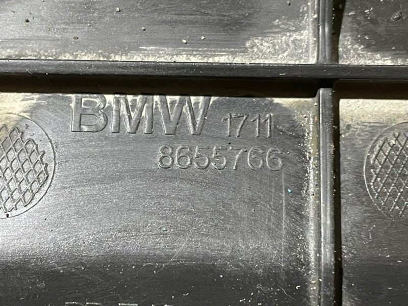 Дефлектор воздушный радиатора