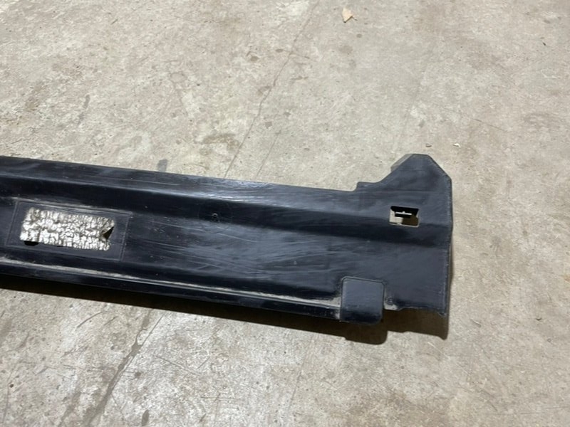 Дефлектор воздушный радиатора