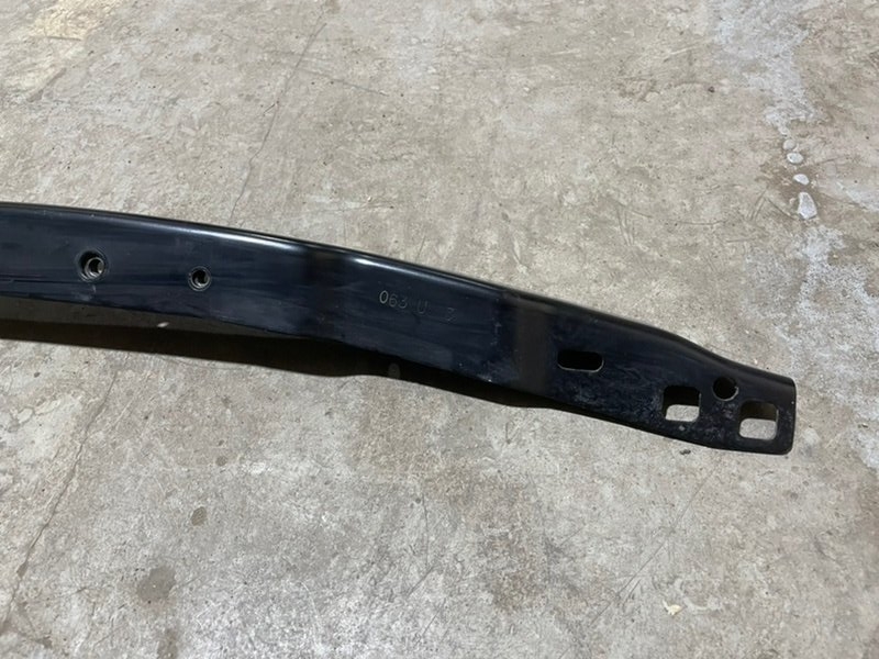 Кронштейн передней панели