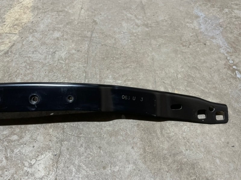 Кронштейн передней панели