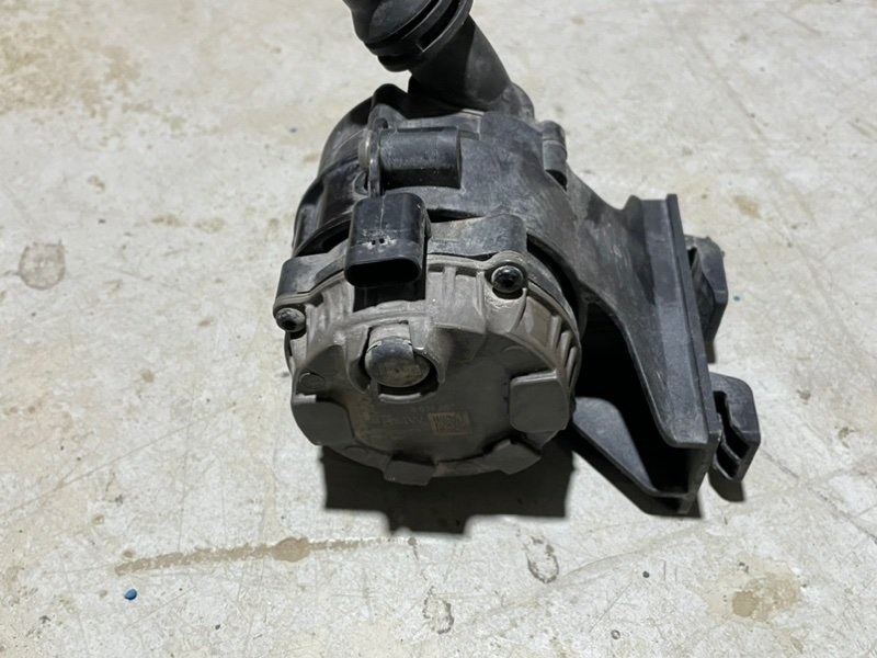 Насос электрический (доп.помпа)