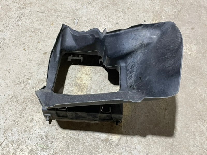 Воздуховод радиатора правый