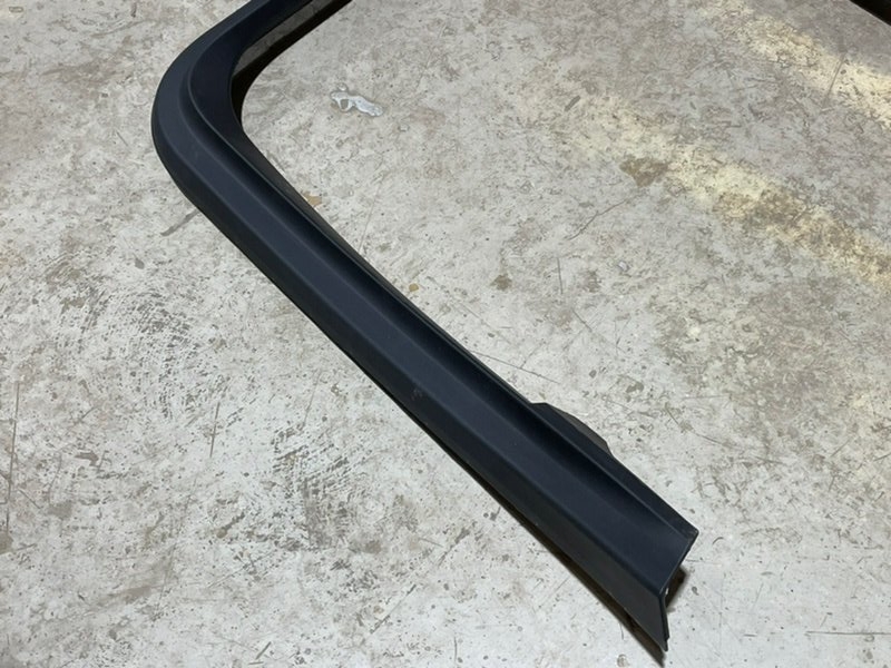 Накладка двери задней правой