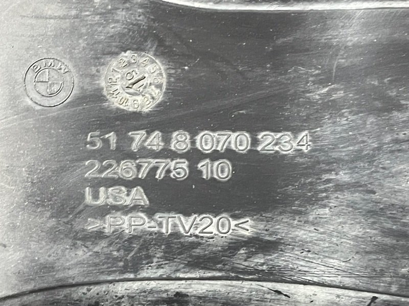 Воздуховод бампера правый