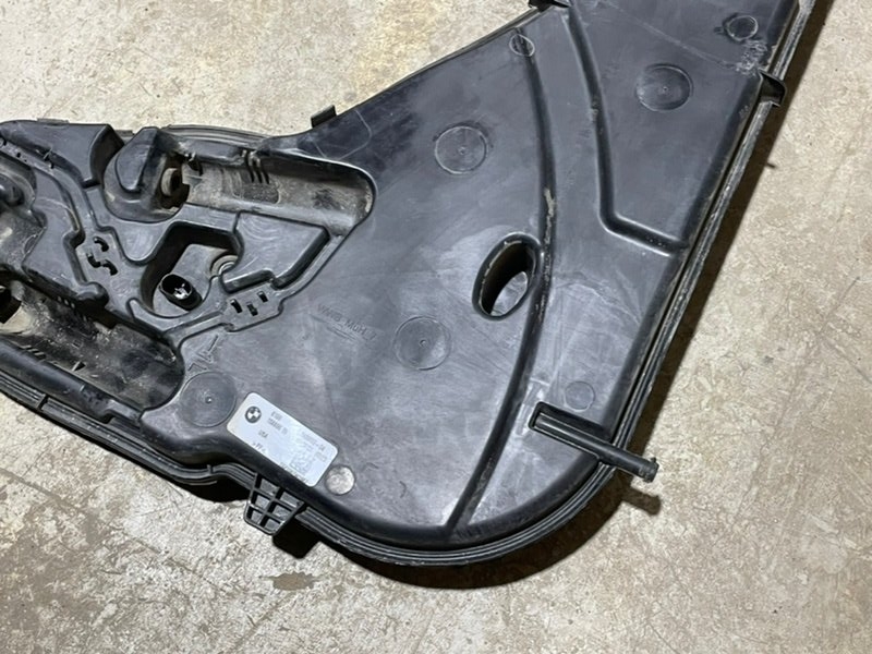 Бачок омывателя лобового стекла