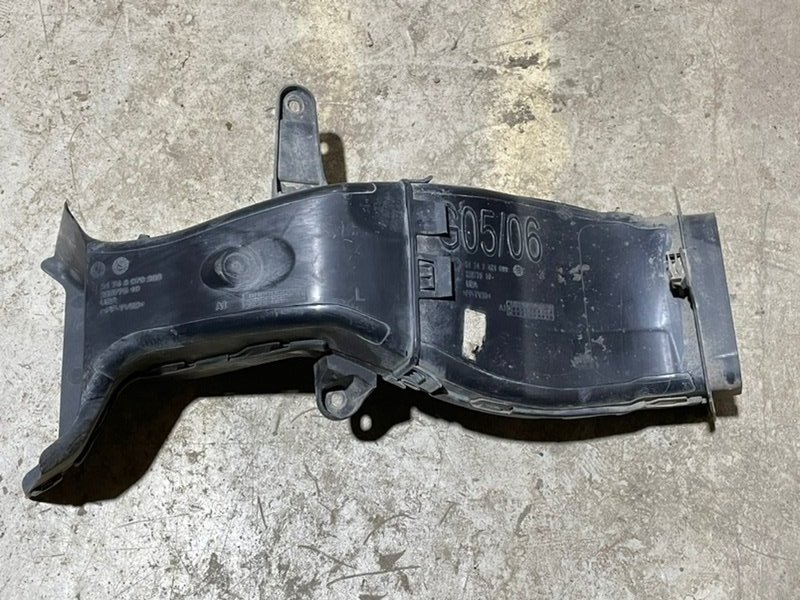 Воздуховод бампера левый