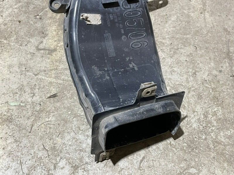 Воздуховод бампера левый