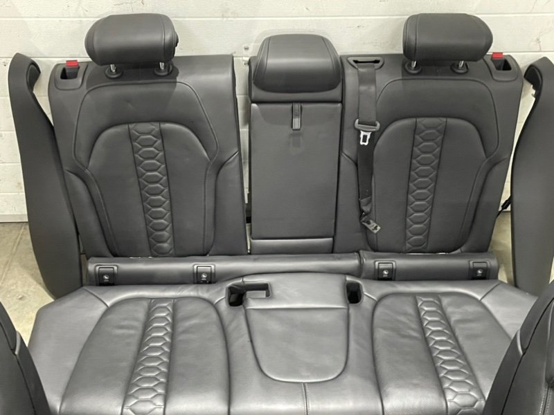 Сиденья комплект