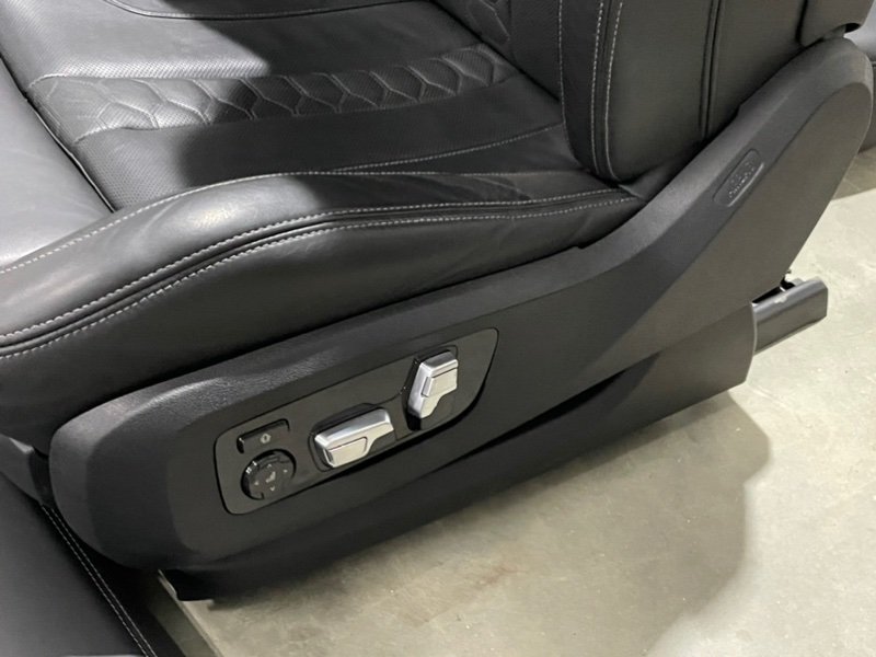 Сиденья комплект