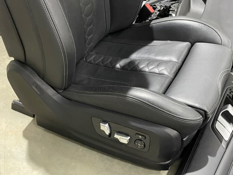 Сиденья комплект