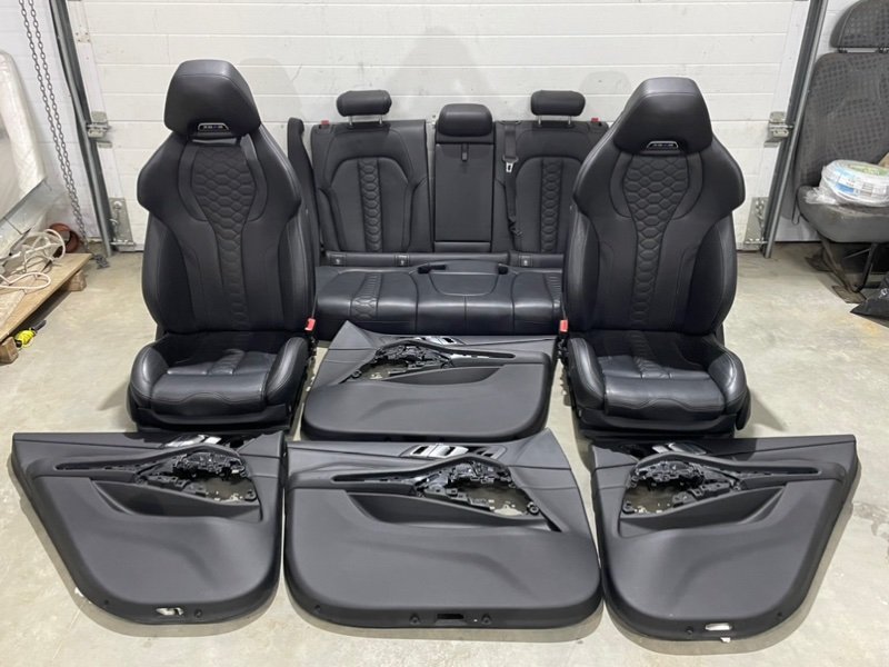 Сиденья комплект