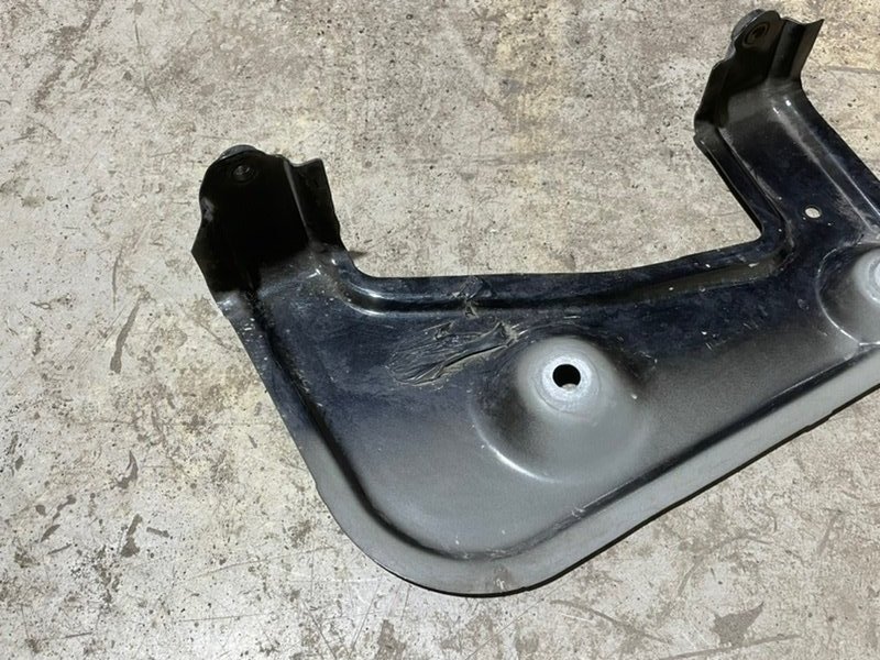 Кронштейн крепления крыла