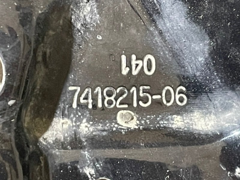 Кронштейн крепления крыла