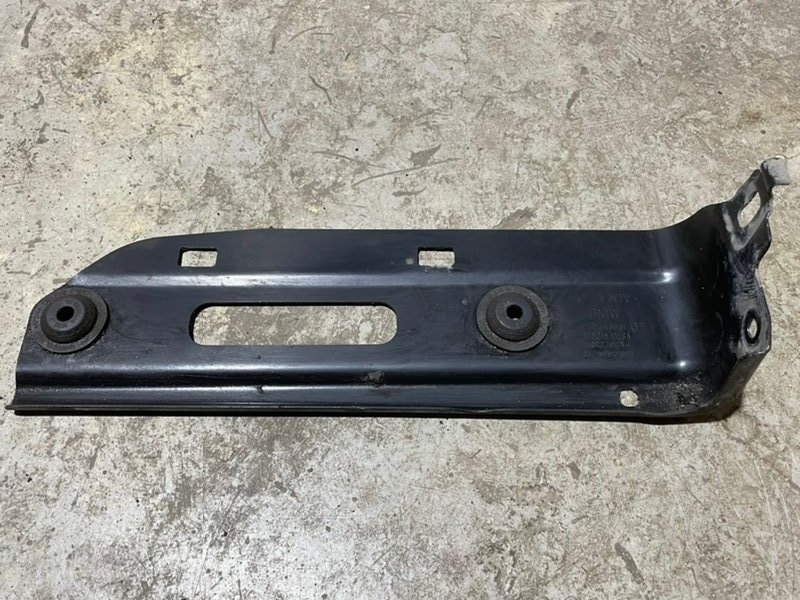 Кронштейн радиатора