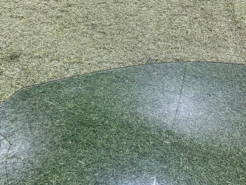 Стекло двери передней левой