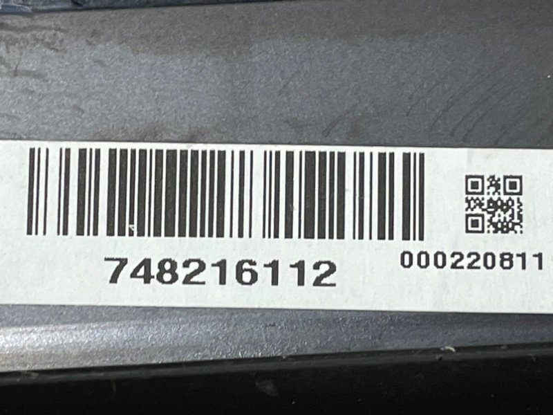 Стекло двери задней левой (форточка)