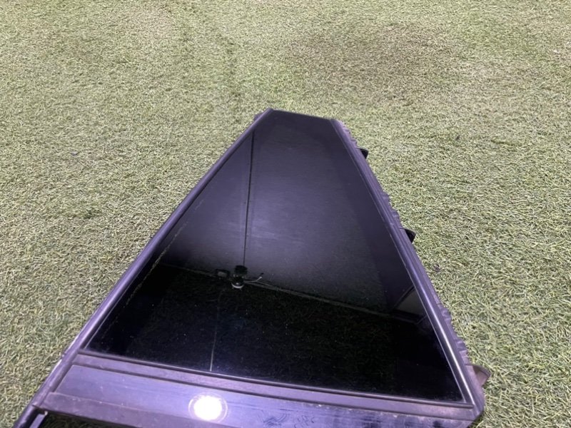 Стекло двери задней левой (форточка)