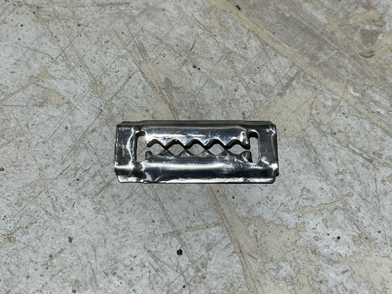 Крепеж бампера