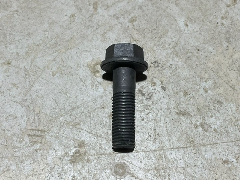 Болт суппорта