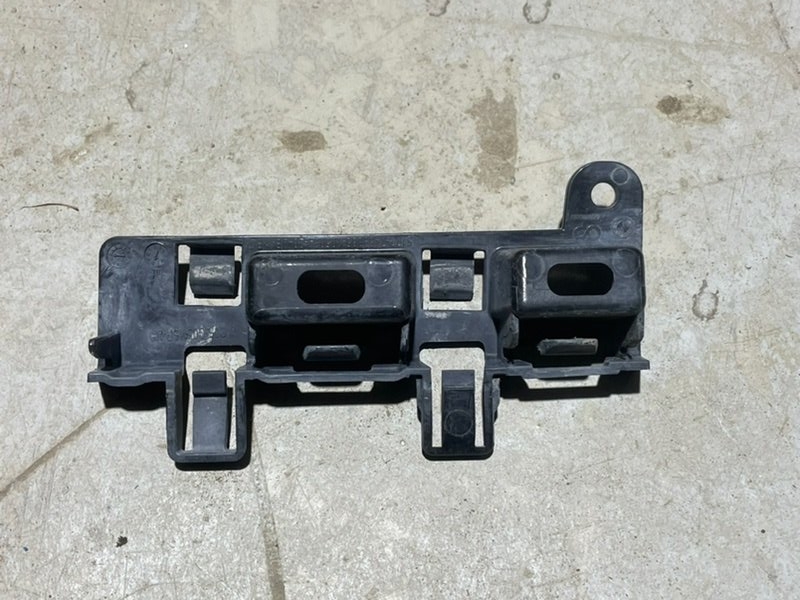 Кронштейн крепления крыла