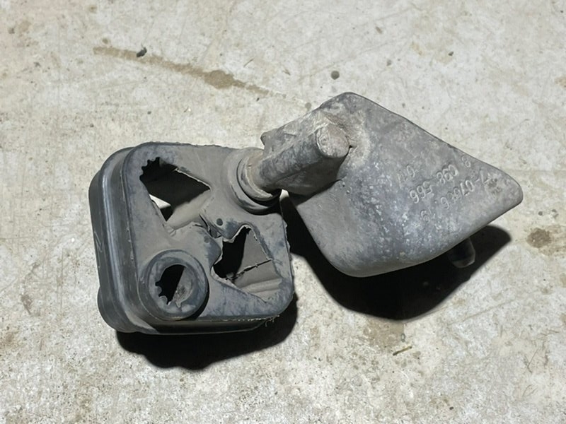 Кронштейн глушителя