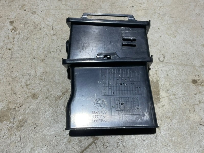 Воздуховод отопителя