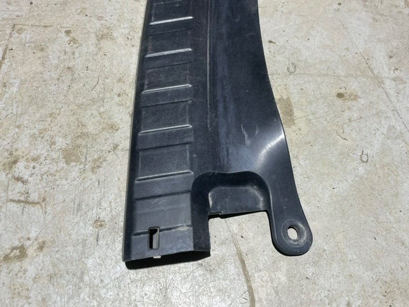 Кронштейн заднего бампера левый