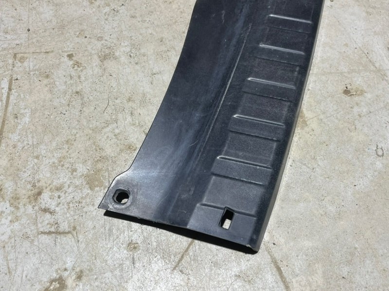 Кронштейн заднего бампера левый