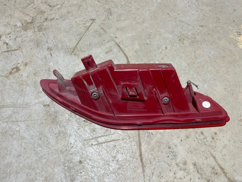 Отражатель в бампер задний правый