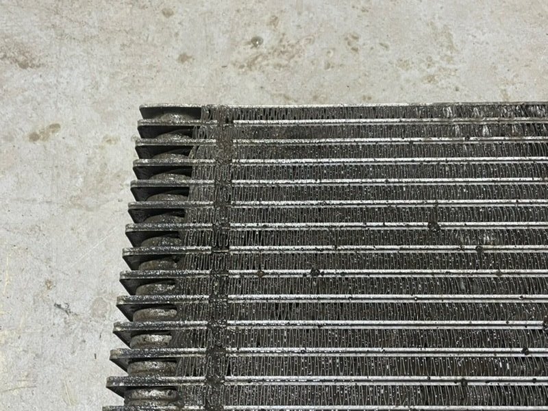 Радиатор охлаждения двигателя дополнительный