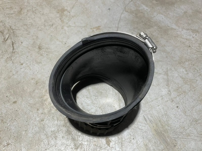 Патрубок воздушного фильтра