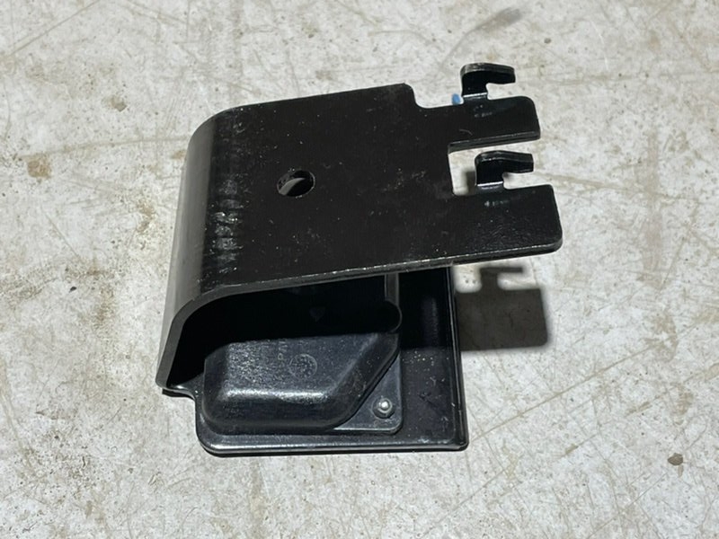 Кронштейн крепежный вспомогательный (разного назначения)