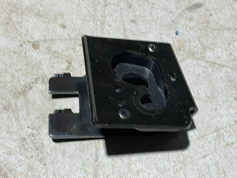 Кронштейн крепежный вспомогательный (разного назначения)