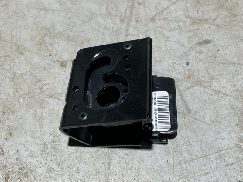 Кронштейн крепежный вспомогательный (разного назначения)