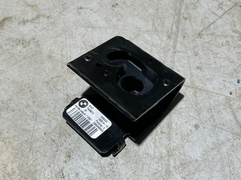 Кронштейн крепежный вспомогательный (разного назначения)