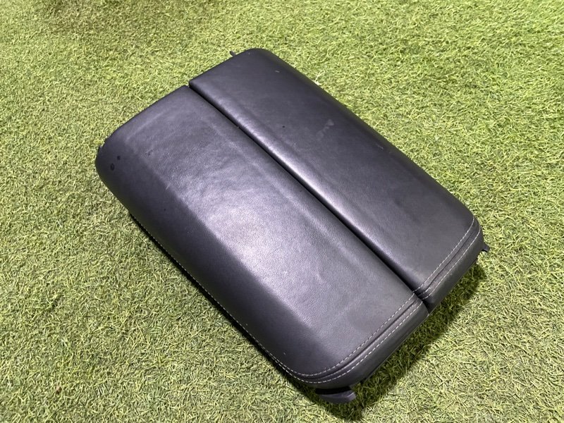 Подлокотник