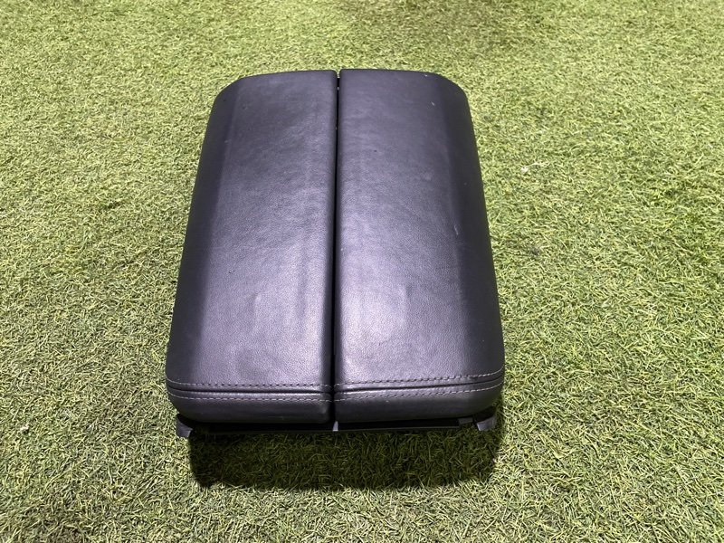 Подлокотник