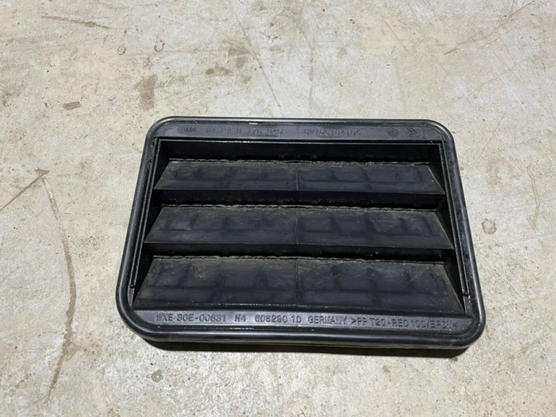 Решетка вентиляционная