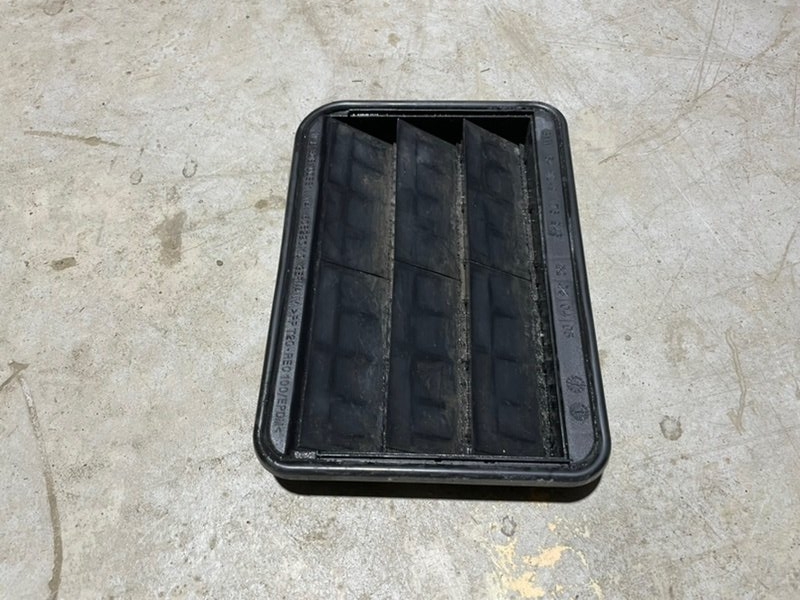 Решетка вентиляционная