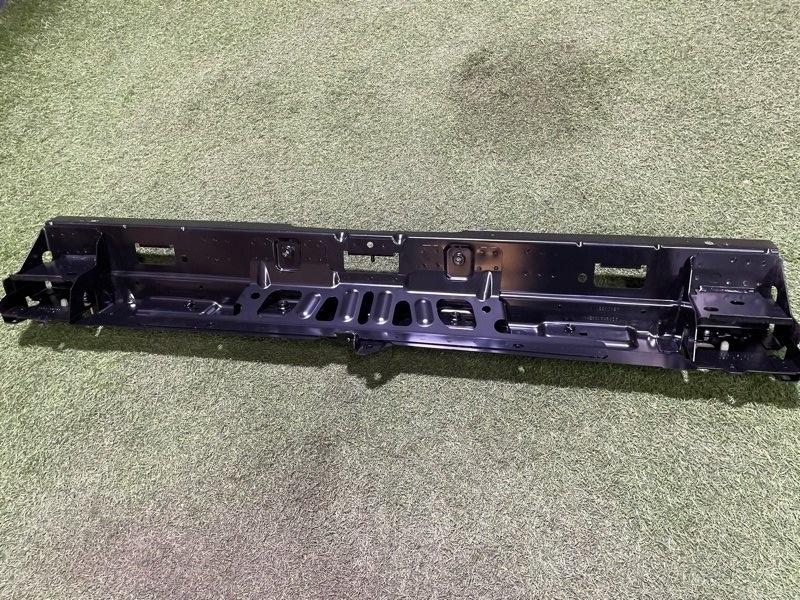 Кронштейн сиденья