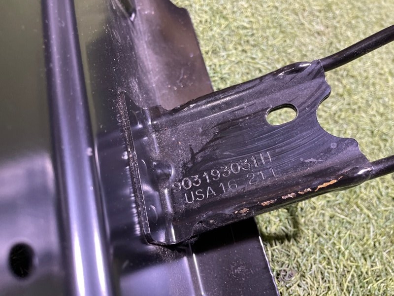 Кронштейн сиденья