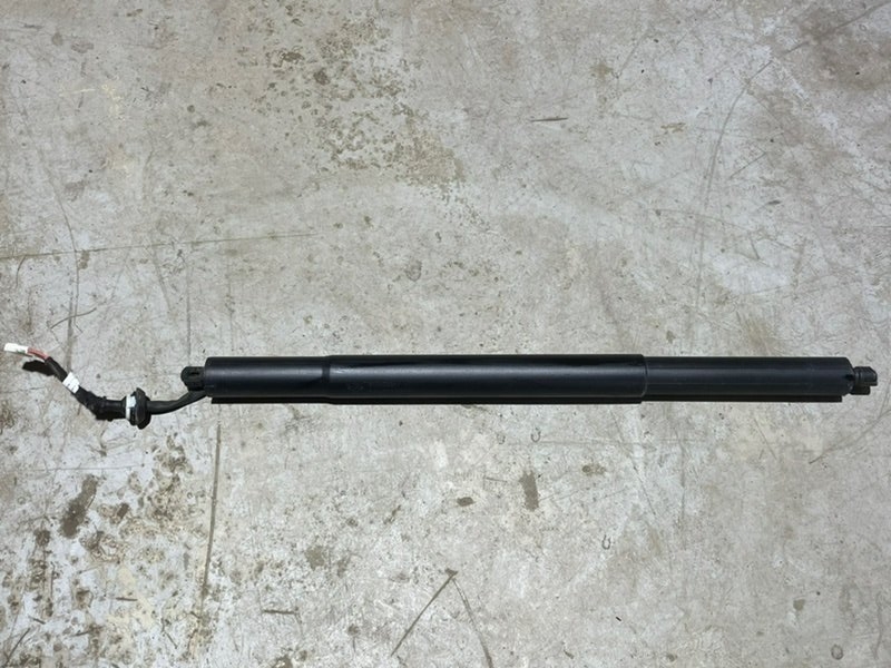 Амортизатор двери багажника